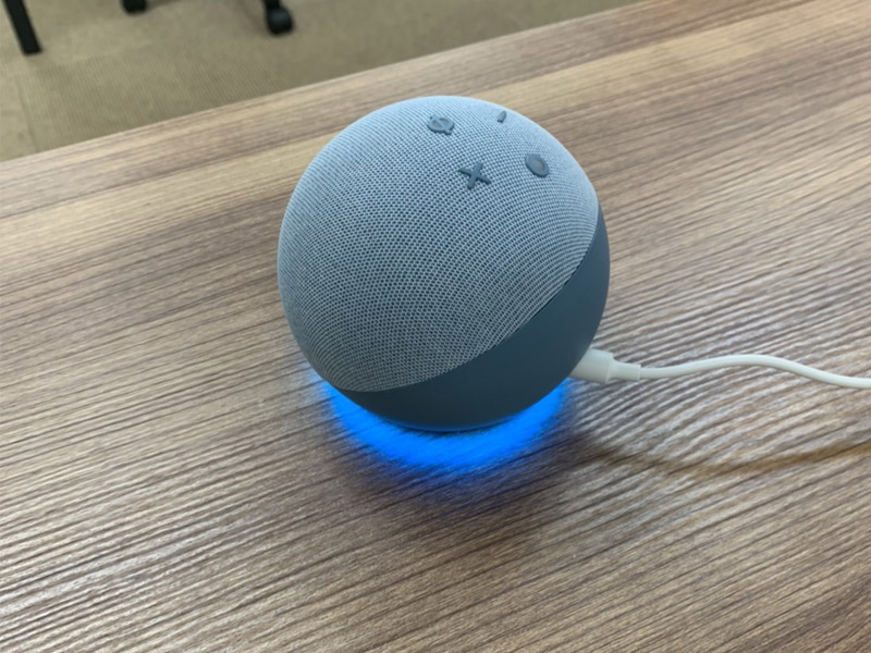 常に音楽やラジオが流れリラックスして作業頂けます